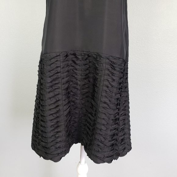 CLUB MONACO 100% Silk Racerback Pleated Shift Dress Sz 4 Black Formal Cocktail - Picture 4 of 11